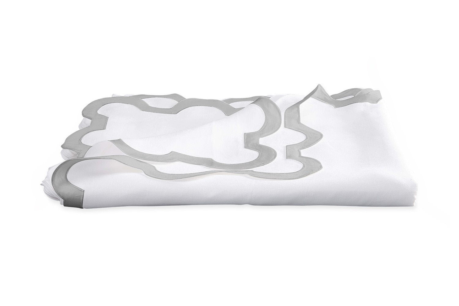 Matouk Mirasol Tablecloth in Silver | Fig Linens