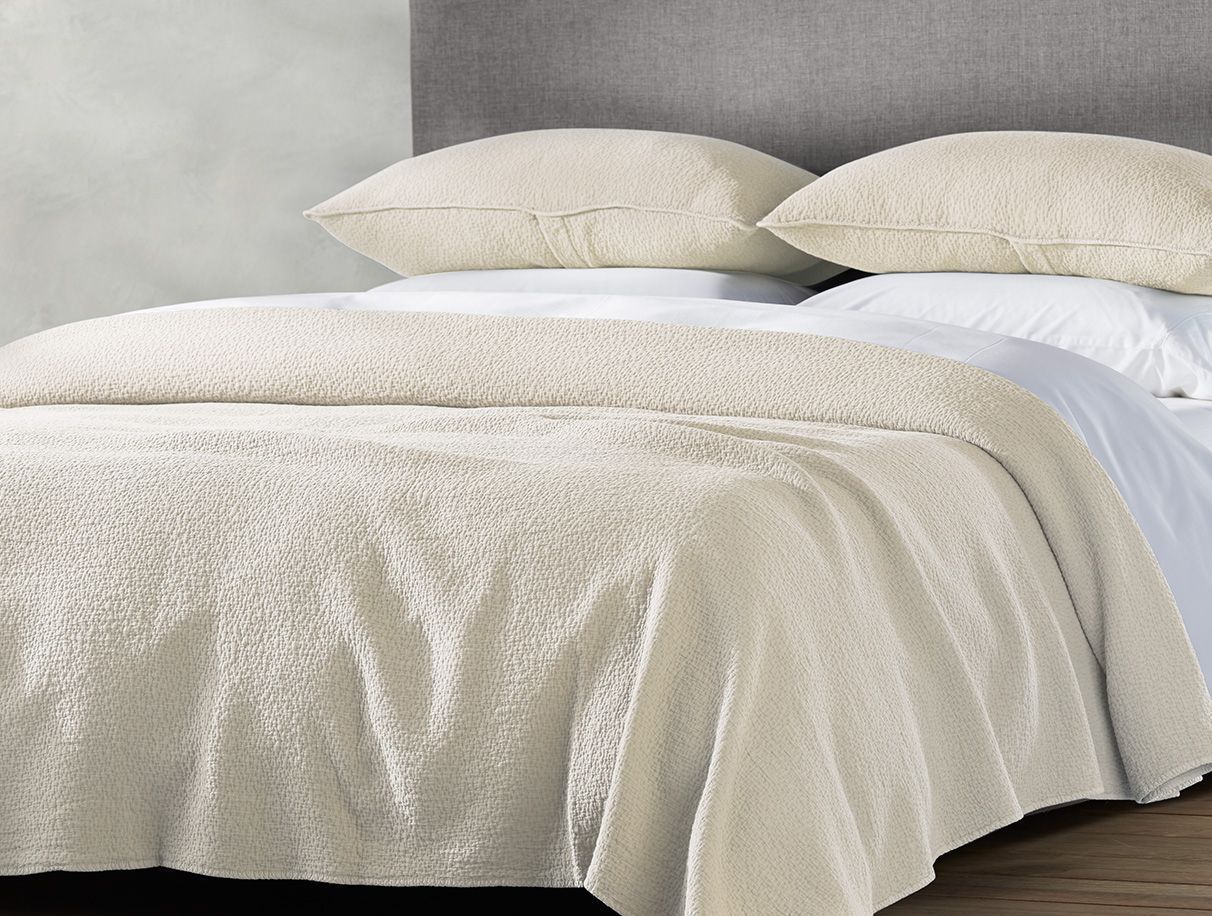 Coyuchi Organic Bedding - Cascade Undyed Blanket - Fig Linens