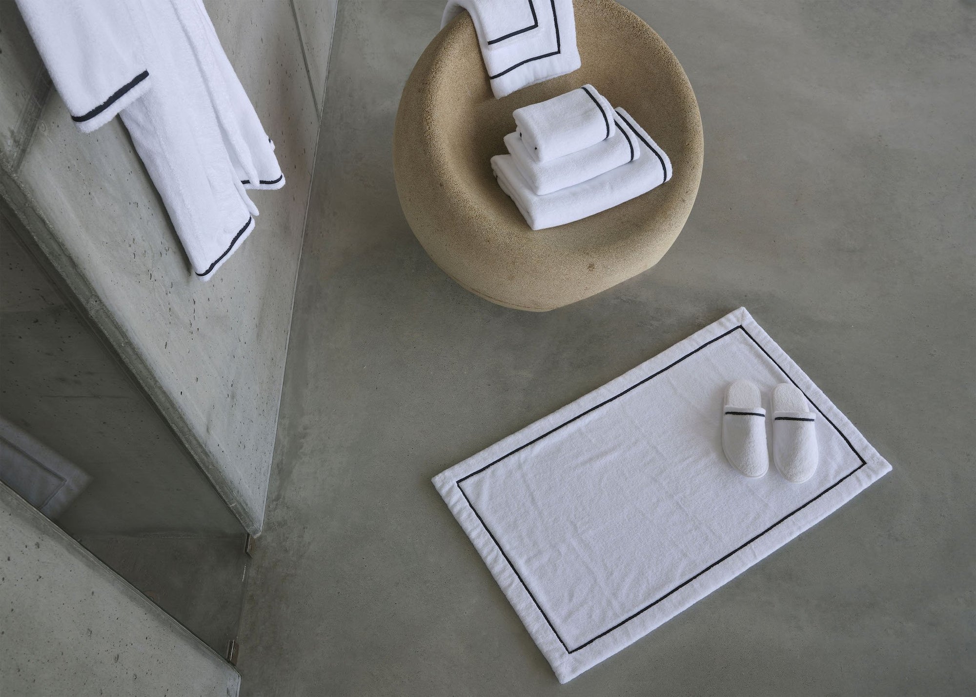 Fig Linens - Saxo Bath Towels by Abyss & Habidecor  - Lifestyle