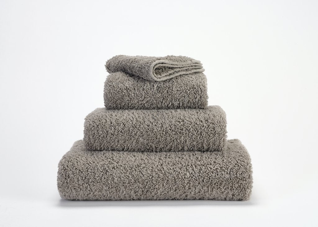 Abyss Super Pile Bath Towels & Mats - Gris