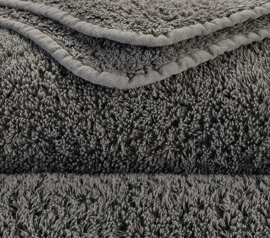 Fig Linens - Super Pile Washcloths by Abyss and Habidecor - Gris