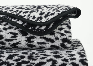 Fig Linens - Zimba Bath Towels by Abyss and Habidecor - Black - Closeup