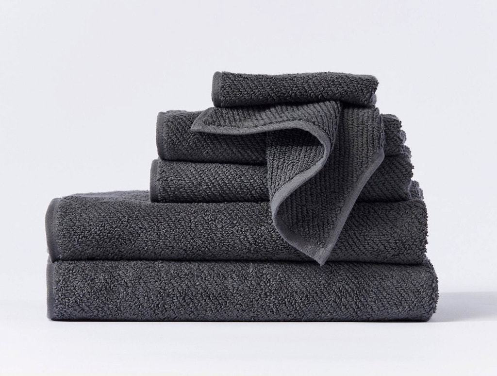 Coyuchi Air Weight Shadow Organic Bath Towels | Fig Linens