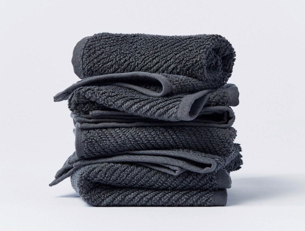Coyuchi Air Weight Shadow Organic Bath Towels | Fig Linens