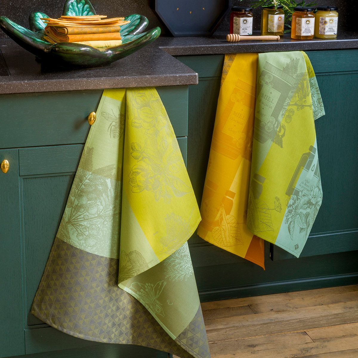 Miel de Fleurs Green Tea Towels by Le Jacquard Français | Fig Linens  - Lifestyle