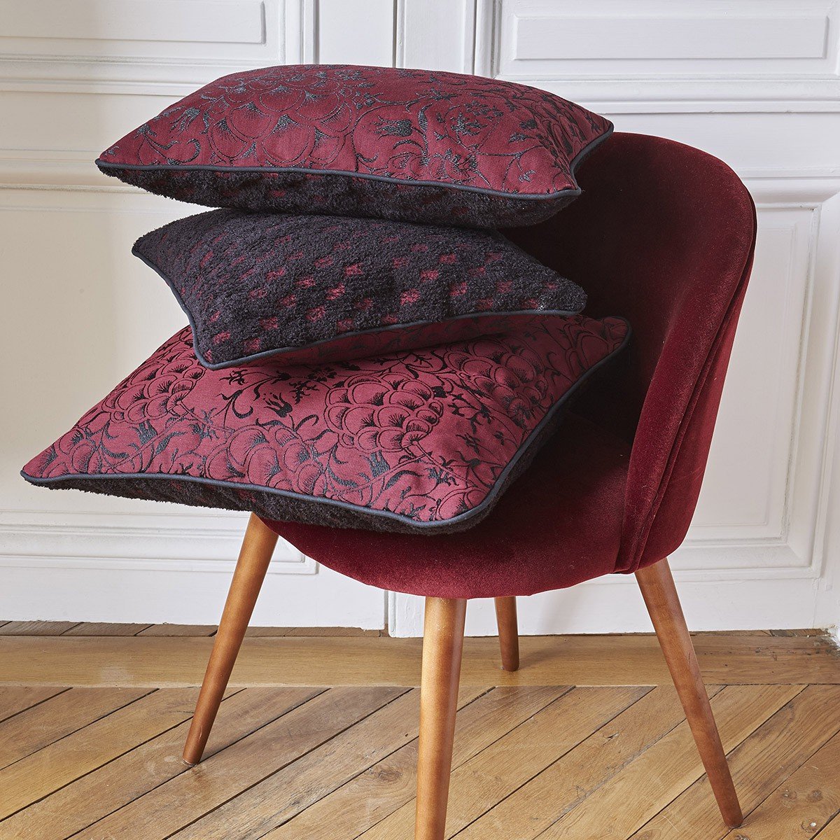Estampe Plum Decorative Pillows by Le Jacquard Français | Fig Linens
