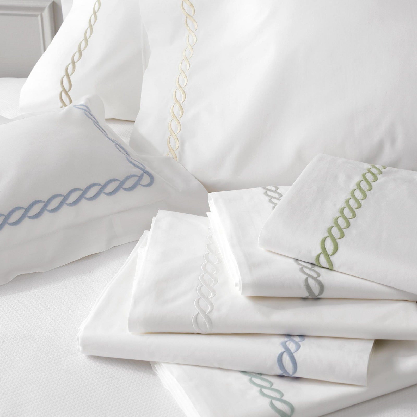 Matouk Luxury Bedding - Classic Chain Sheets and cases - Fig Linens