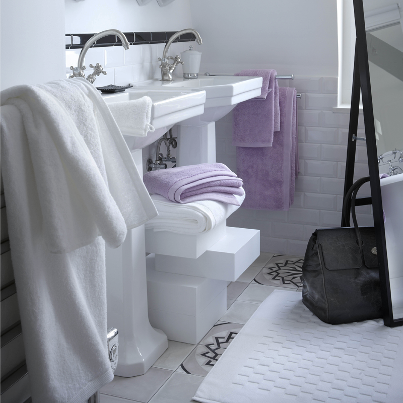 Essentiel White Bath Towels by Alexandre Turpault | Fig Linens 