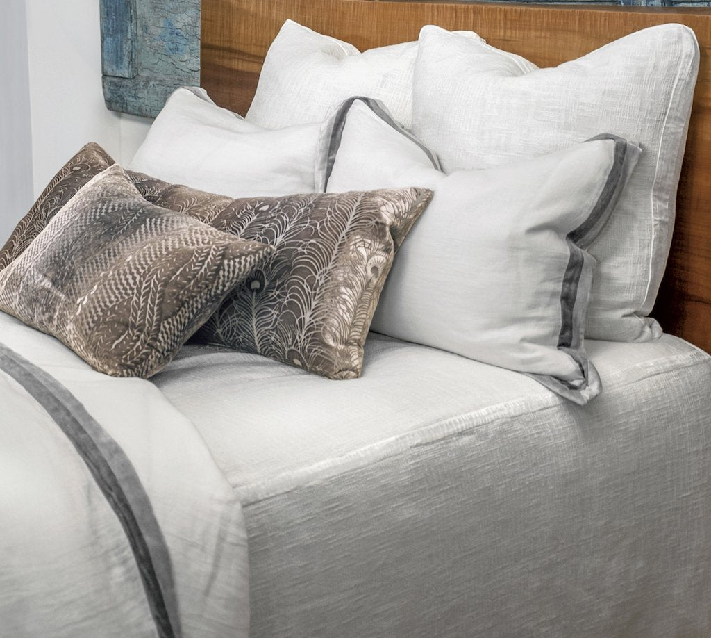 Chunky Knit White Coverlet by Kevin O&#39;Brien Studio | Fig Linens